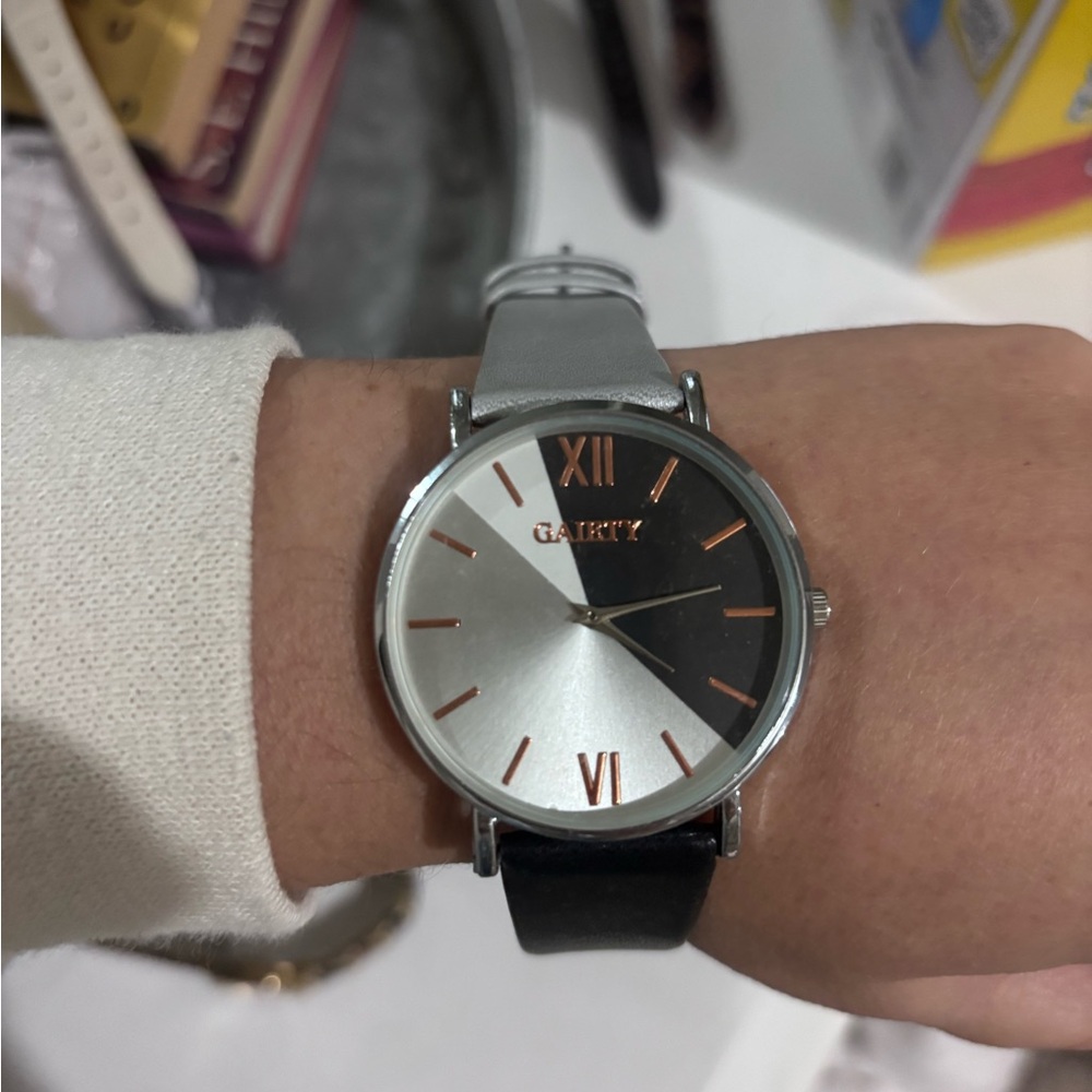 GAIRY Two-Tone Black and Silver Watch